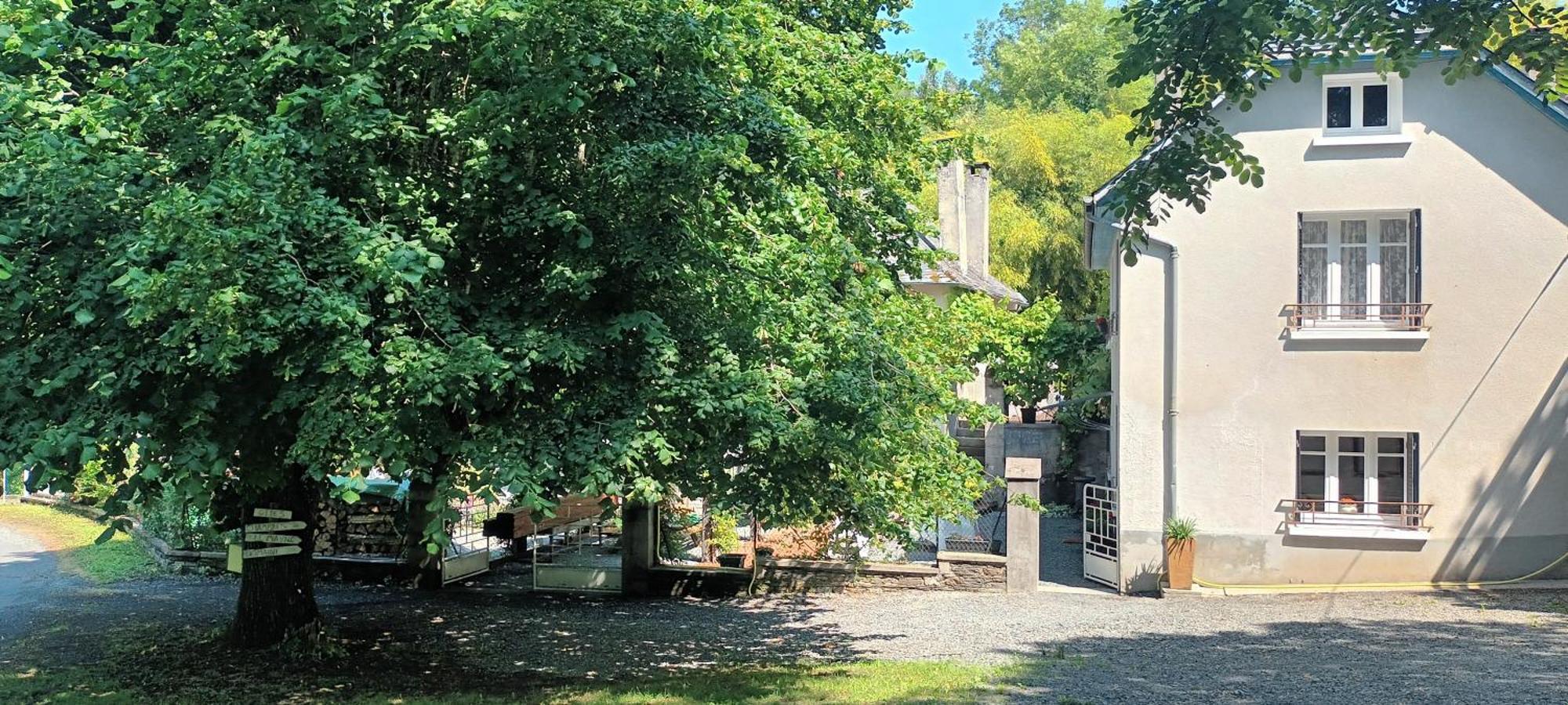 Domaine Le Mayne Chabrignac Extérieur photo